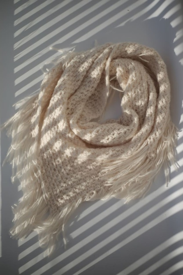 szale damskie Delikatna chusta handmade COSY kremowa ecru