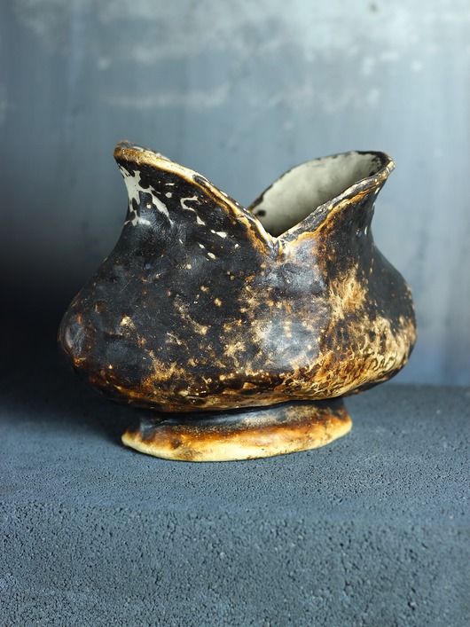 wazony Naczynie ceramiczne "Kwiat nocy"