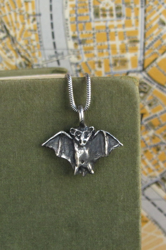 wisiory Srebrna zawieszka Średniowieczny Nietoperz
