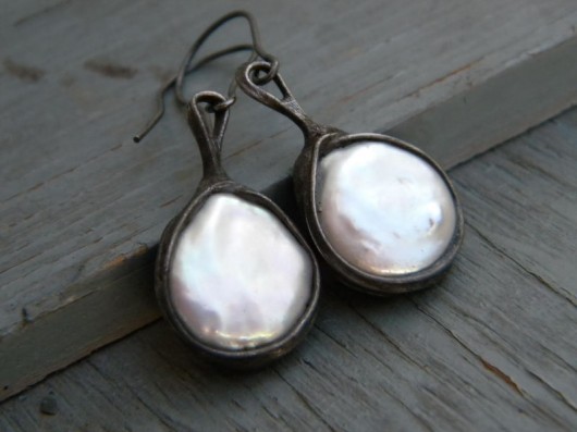 kolczyki wire wrapping białe perły -kolczyki