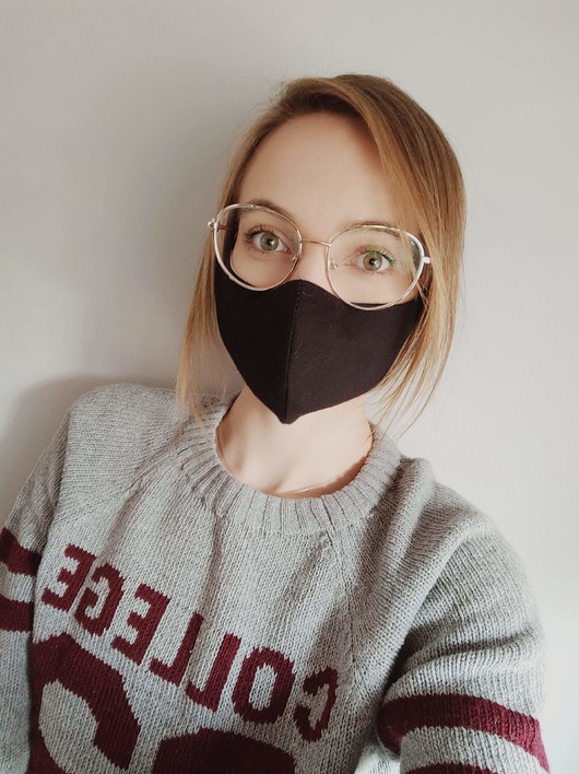 Maseczka ochronna trzywarstwowa z filtrem Motilove