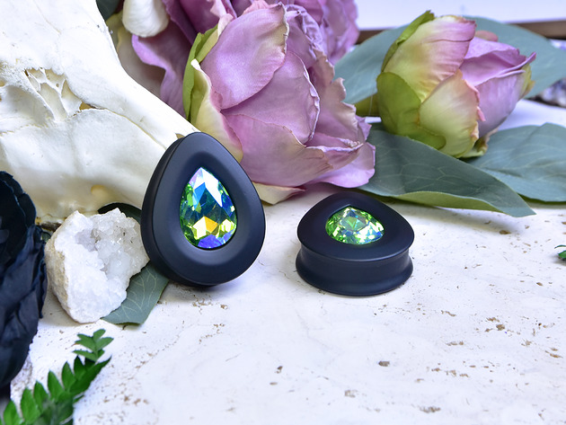 biżuteria różna Tunele do uszu łezki 10-100mm ze szklanym kryształkiem #002 Peridot AB