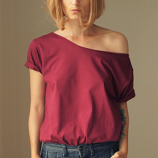 t-shirt damskie Zgaszony Bordo Oversize Bez Nadruku