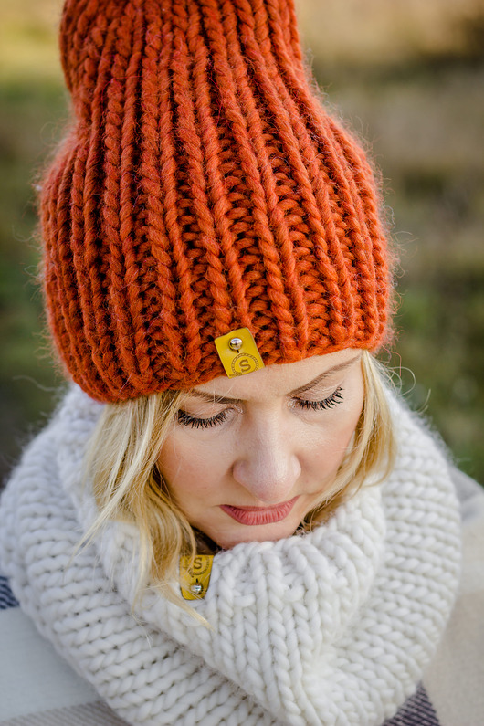 czapki damskie Ruda czapka 100% wełna WOOLY