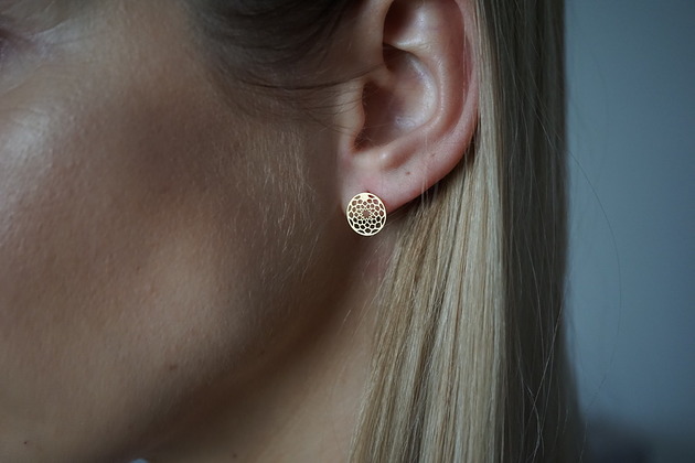 Ażurowe pozłacane kolczyki kółka VENA Jewellery