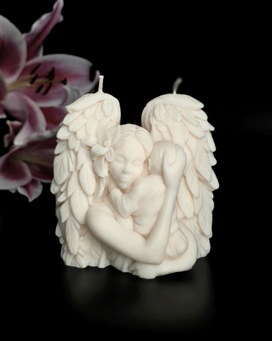 świeczniki i świece Świeca sojowa Anioł z dzieckiem