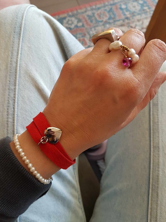 bransoletki skórzane Bransoletka zamszowa czerwona serce