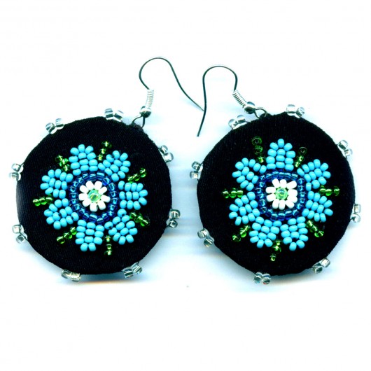 Hand-Embroidered Floral Earrings na ludowo