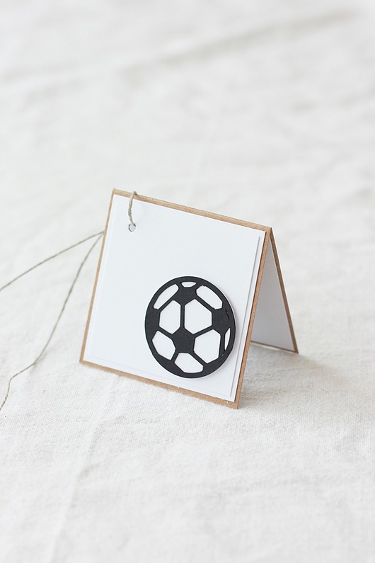 kartki scrapbooking Na boisku. Bilecik do prezentu