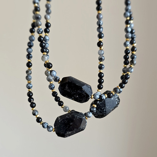 chokery Choker czarny turmalin, czarny agat, obsydian śnieżny, larvikit, hematyt