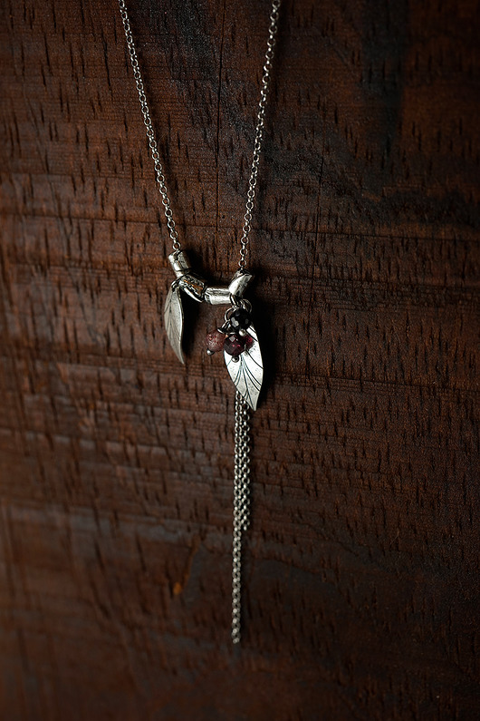 srebrne naszyjniki LAILA - srebro i kamienie