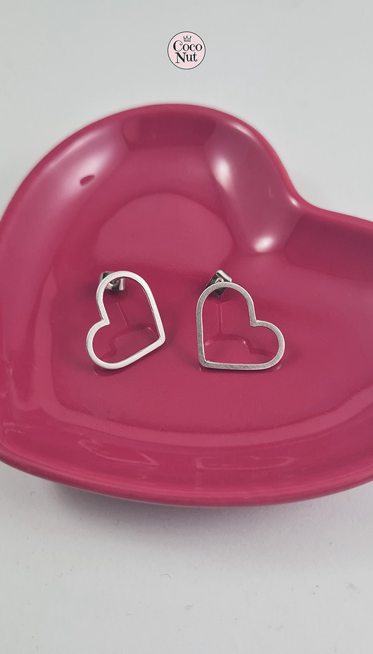 kolczyki srebrne LOVE Kolczyki srebro 925 lekkie serca sztyfty