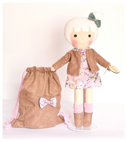 Lalka szmaciana w plecaku  Handmade Tolak