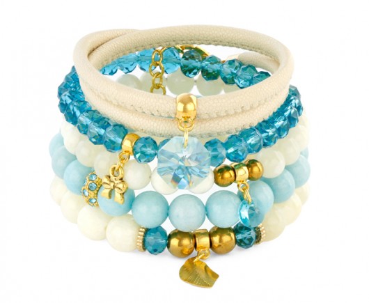 Cream & blue set with pendants. Lavoga