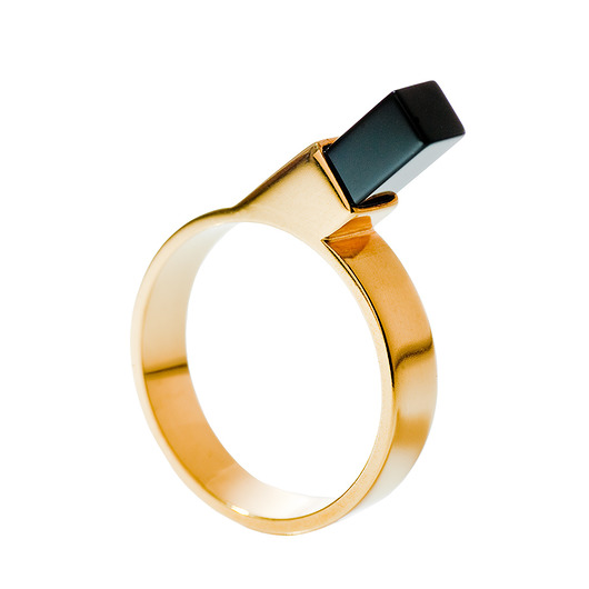 pierścionek z kolekcji EDGY/ Royal/ Daria Siwiak Jewellery