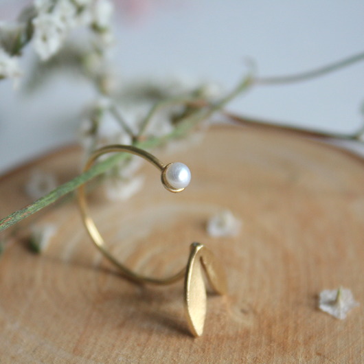 pierścionki złote Pierścionek z perłą