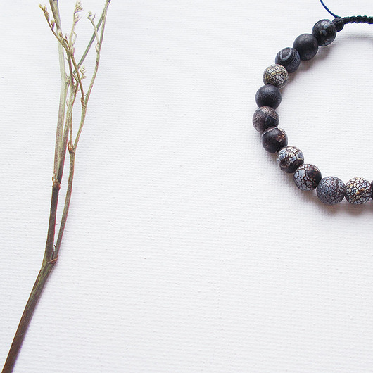 bransoletki z kamieni naturalnych Agat trawiony niebieski Bransoletka