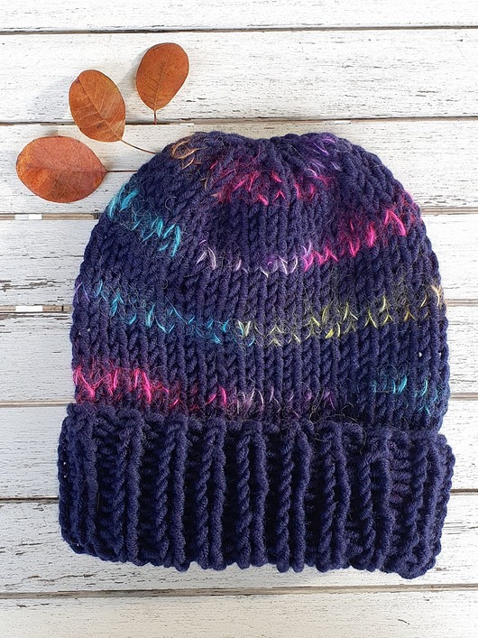 czapki damskie czapka HANDMADE granatowa