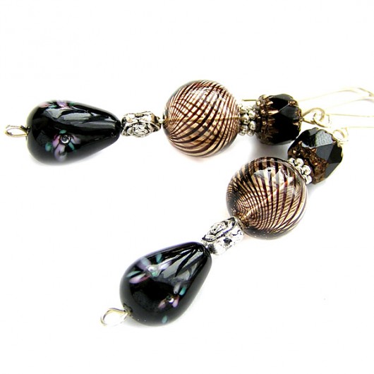 black lampwork adakubicz