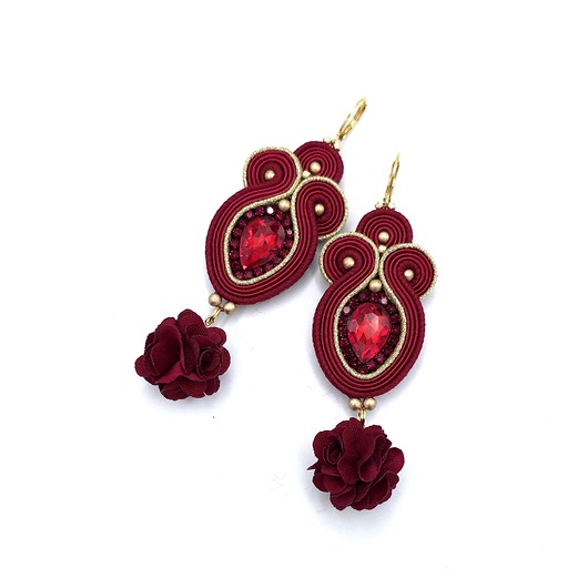 kolczyki soutache Kolczyki sutasz bordowo czerwone "Rosalia" z kryształkiem i kwiatkiem