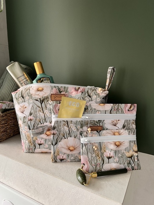 kosmetyczki Komplet 3 kosmetyczek - praktyczny prezent dla Babci