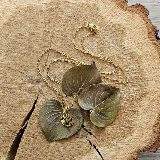 wisiory Naszyjnik z palmą i malachitem