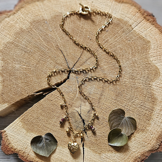 wisiory Naszyjnik z serduszkiem, granatem i hematytem