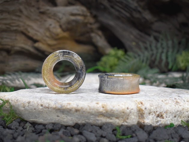 kolczyki z żywicy Tunele do uszu 32mm / plugi, rozpychacze, tapery, tunele siodłowe