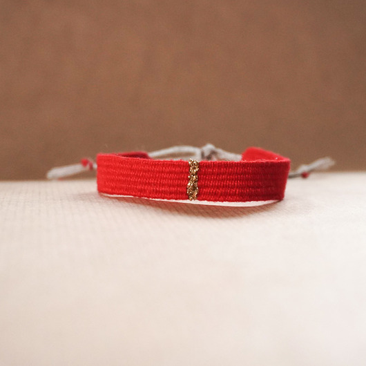 bransoletki - inne Czerwona bransoletka bawełniana, tkana - na szczęście