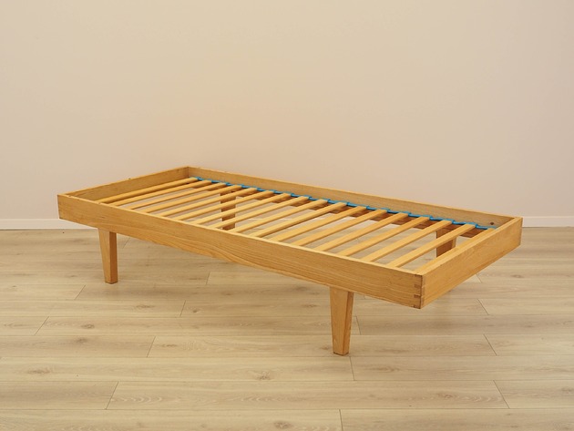 łóżka Łóżko jesionowe, duński design, lata 70, produkcja: Dania