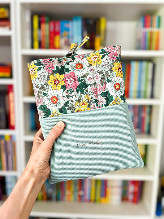 pokrowce i etui - różne Etui na książkę dla czytelniczki, personalizowany prezent