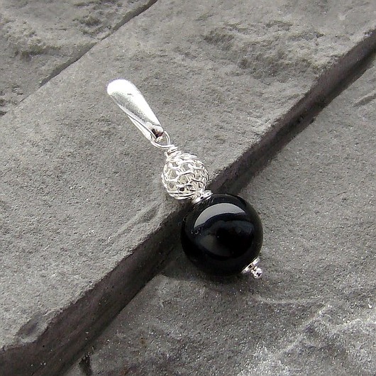 Black - wisiorek RayOfArt
