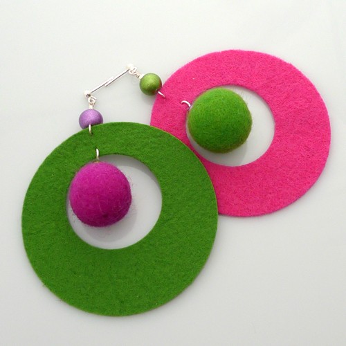 Circle-Circle ola