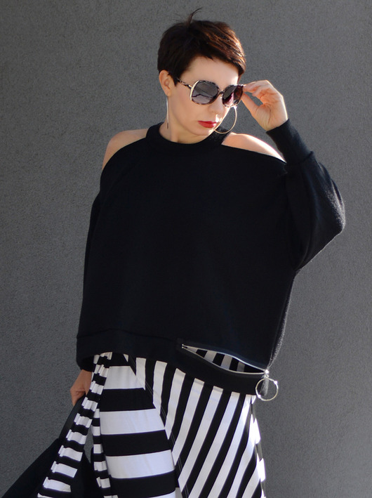 SWETER KRÓTKI BLACK by momo momo fashion