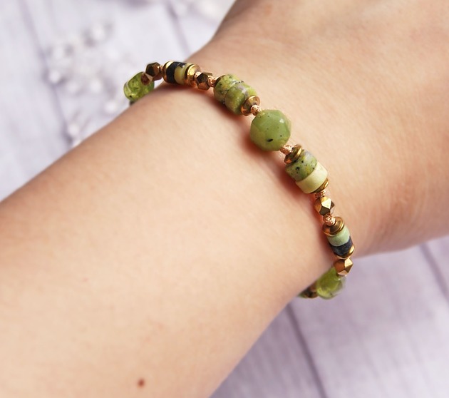 bransoletki z kamieni naturalnych Amulet - NADZIEJA - nefryt, chryzopraz, oliwin