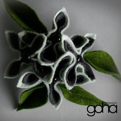 Szare z zielonym -Biżuteria Autorska FlowerFelt Design