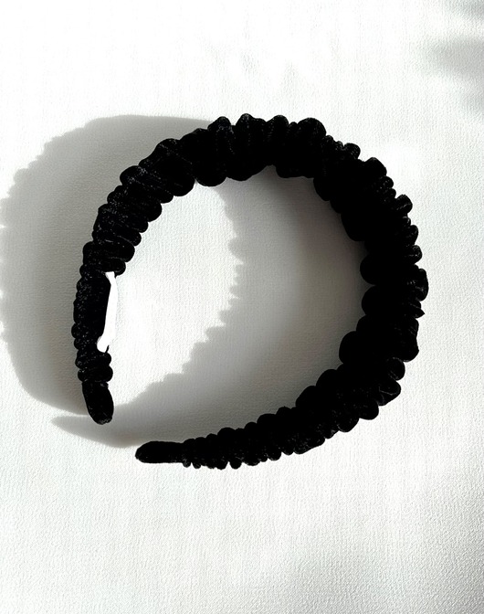 opaski do włosów Czarna marszczona opaska Black Silky Velvet