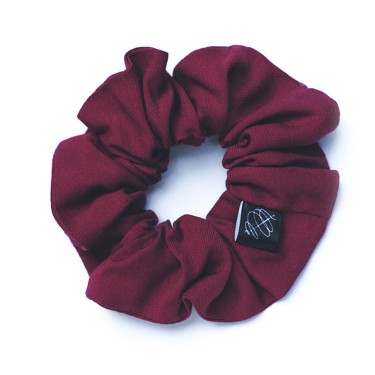 Gumka SCRUNCHIE ciemna fuksja TWISTED FORM