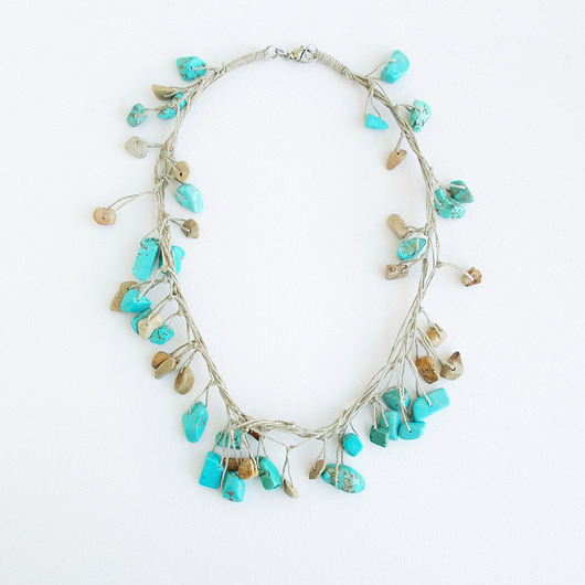 kolie Howlit i jaspis lniany naszyjnik