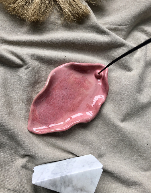 Podstawki pod kadzidełka Ceramiczna podstawka pod kadzidełko wagina