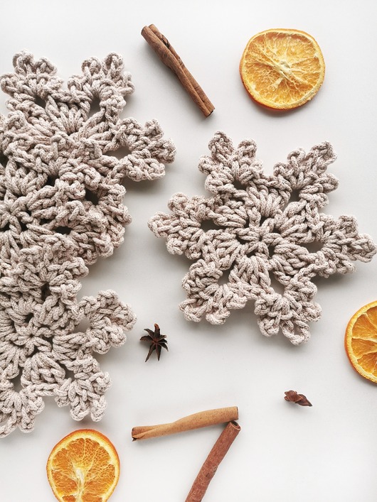 dekoracje świąteczne Gwiazdki śnieżynki beżowe 6szt