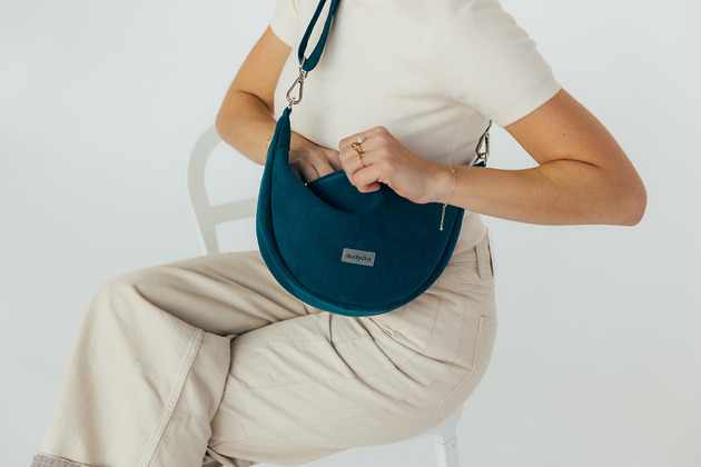 torby na ramię Mini ROGALIK z nubuku ekologicznego w kolorze TURKUSOWYM