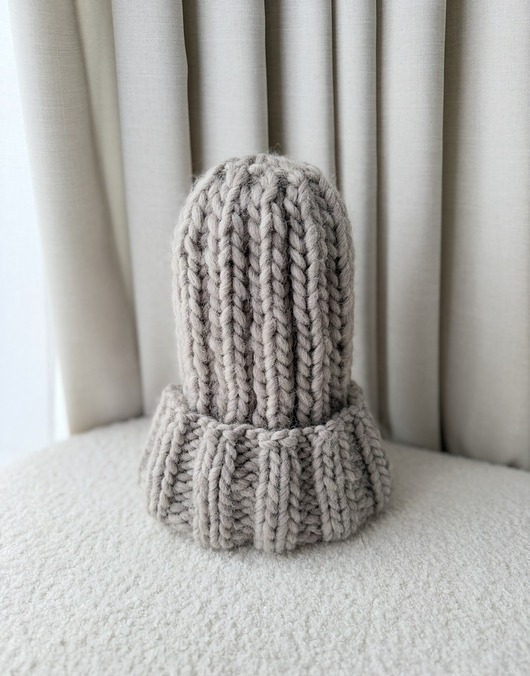 czapki damskie Beżowa gruba  owca