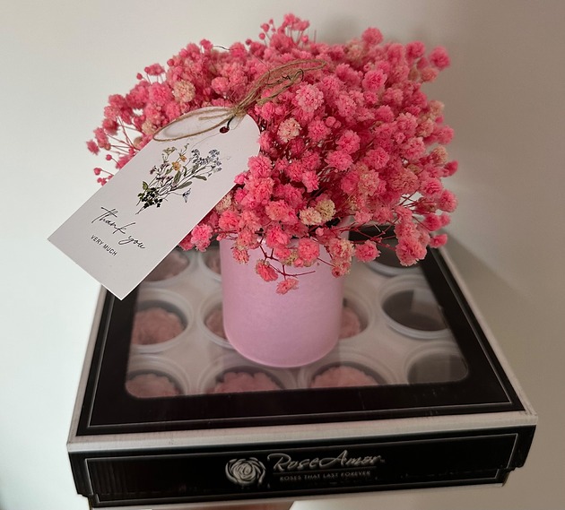 dodatki - różne Flowerbox gipsówka stabilizowana jasny róż
