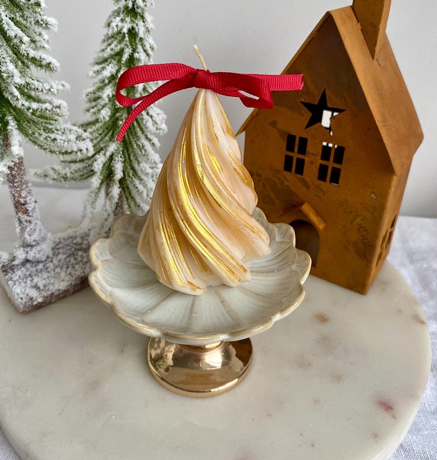 świeczniki i świece Świeca ekologiczna sojowa dekoracyjna "Golden Christmas Tree" 103x68mm