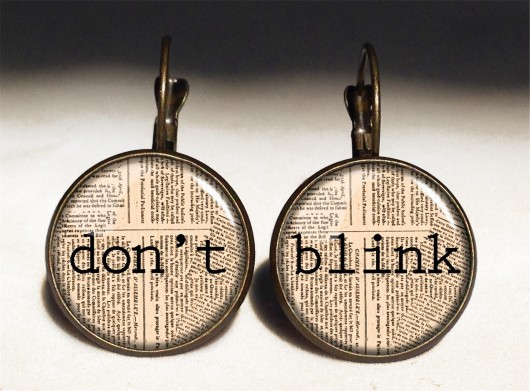 Kolczyki duże wiszące Doktor Who Don't blink EGGinEGG
