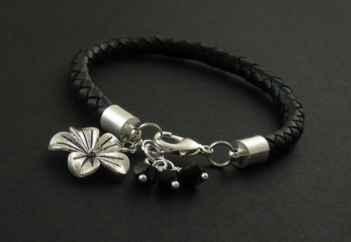 blackflower maghia