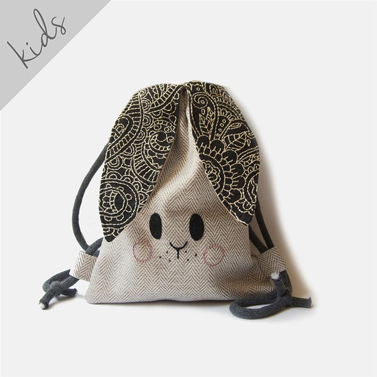 Mini plecack króliczek ecru z haftem raspberi