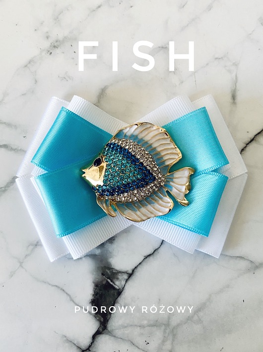 broszki Brosza z Kolekcji FISH z Rybką wysadzaną kryształkami
