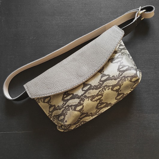 Beltbag złoty wąż i szarość PAWDECO
